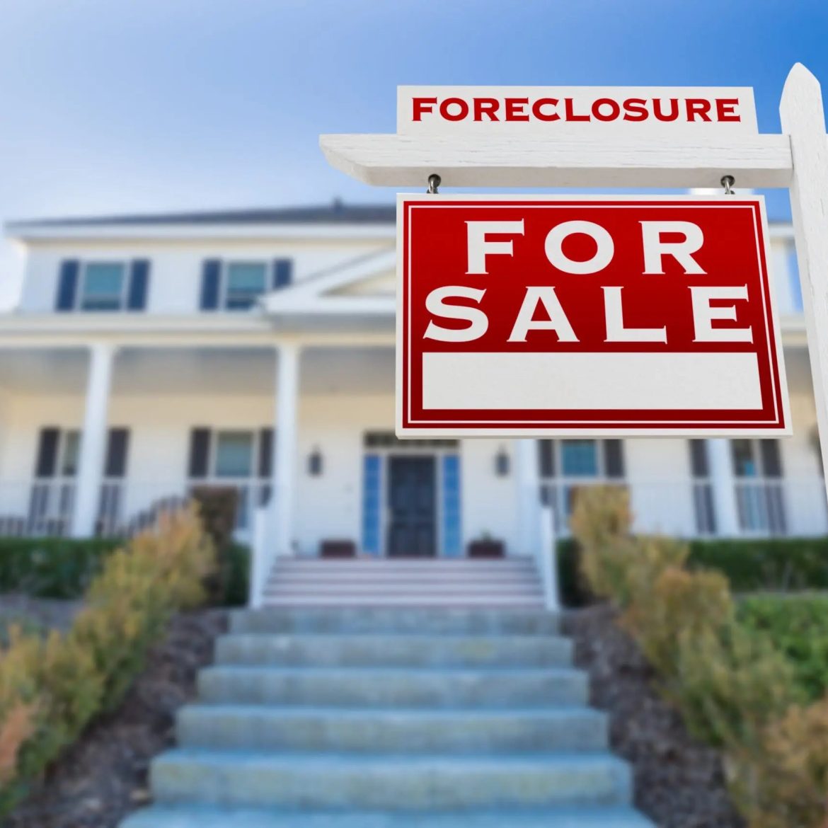 Ultimate Guide: Buy Foreclosed Homes With No Money